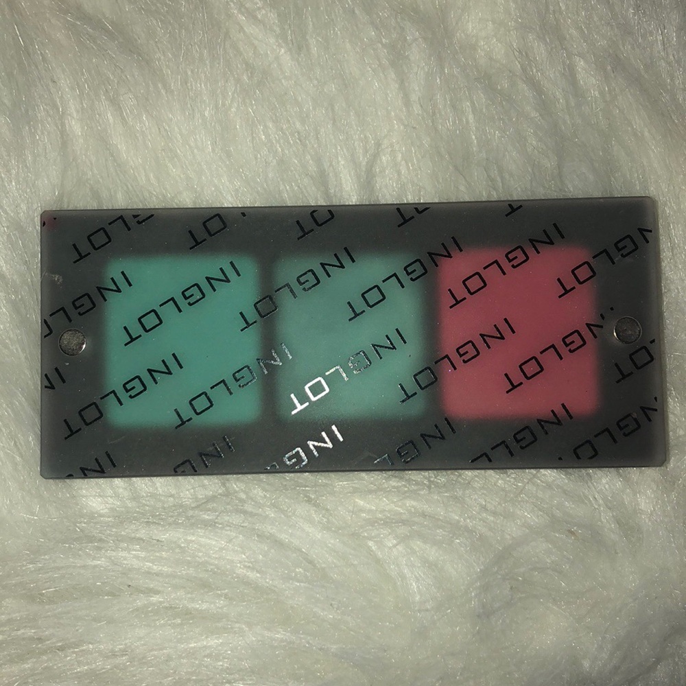 Inglot refillable 3 eyeshadow palette.